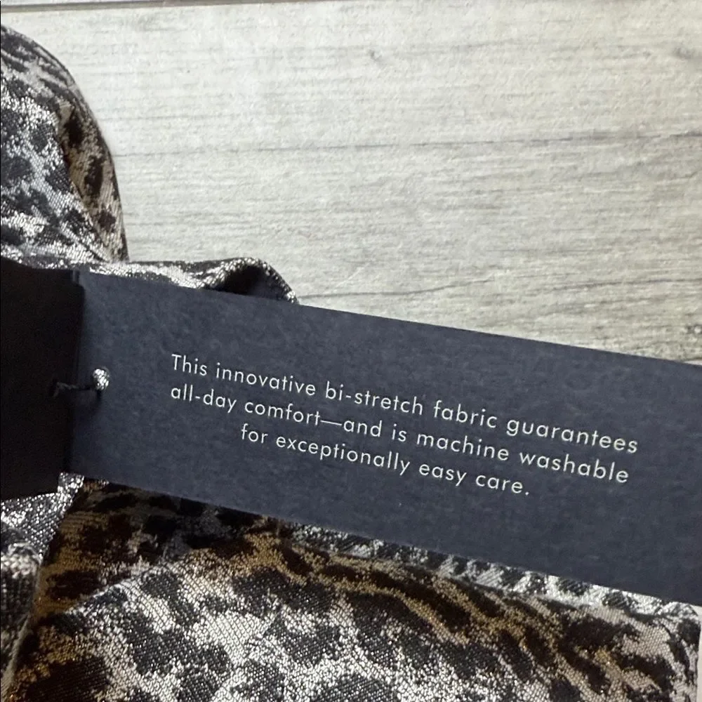 Banana Republic stylish animal